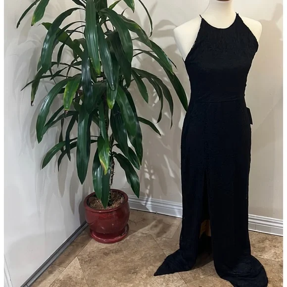 🎁👄 NWT Nordstrom’s Sexy Lace Dress in Black👄🎁 - Picture 5 of 11